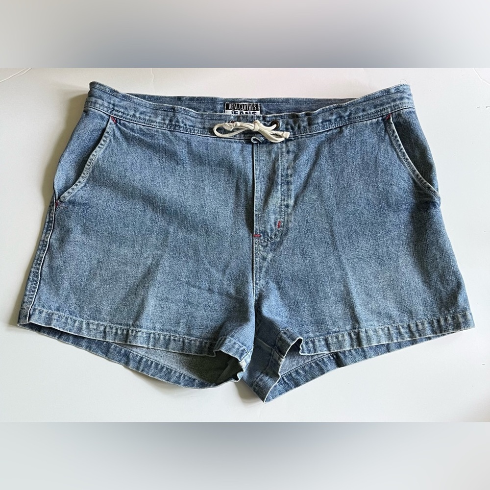 Vintage denim jean shorts / sz l - real clothes jeans